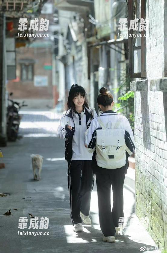 15吃瓜网 在15吃瓜网慵懒观看,果然这些瓜是个无底洞,头发都被看炸了!