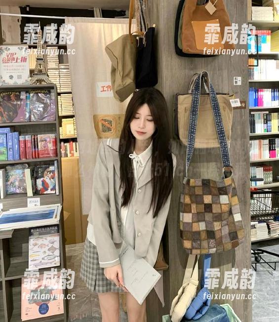 51.cn 网址里的八卦,如同猫咪的胡须,总是那么神秘,点开51.cn一探究竟!