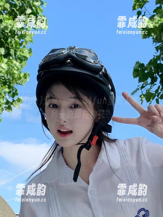 51fun 分享一波,51fun里有人求婚,另一边却在种花?