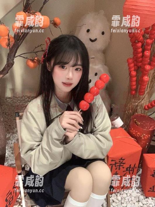 91吃瓜 91吃瓜网站在线嗑瓜,隐秘又刺激,整个氛围像是在偷偷看小剧场。