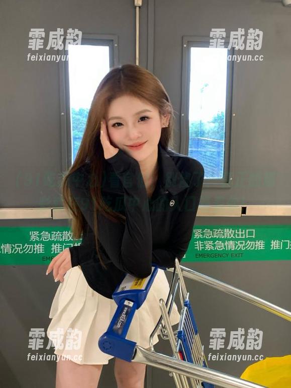 91吃瓜中心 看官们,别傻了!真正的精彩就在91吃瓜中心的入口等着你!