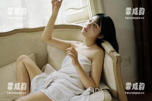 www.51 观看“www.51cg.fun”,感觉就像走进了一个巨大的八卦雾霾中,真是撩人又恶心的碰撞。