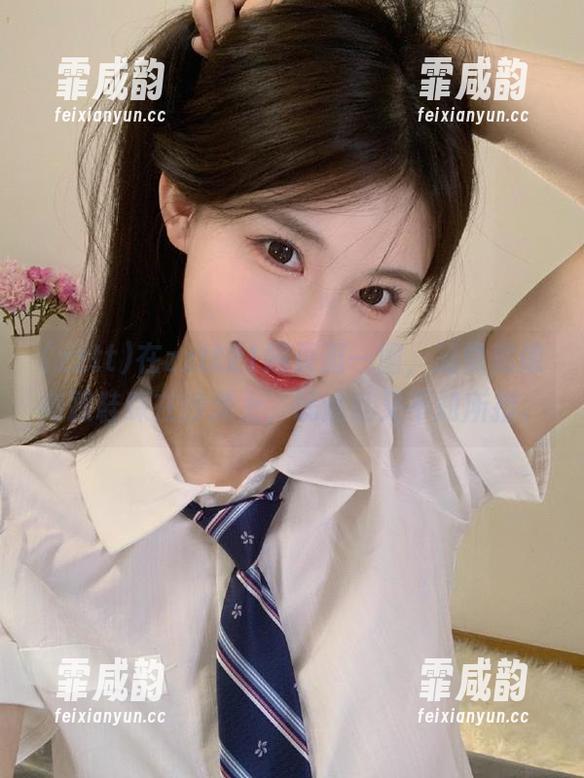 zztt 在zztt21网页逛一圈,感觉就像高跟鞋踩在沙滩上,既迷乱又不知所措。