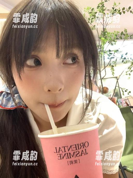 zzzttt zzzttt14.com资源深入人心,让我不小心开始幻想…