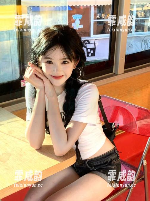 观看“免费吃瓜”网站，仿佛在沉浸式体验一场肆无忌惮的社交实验。