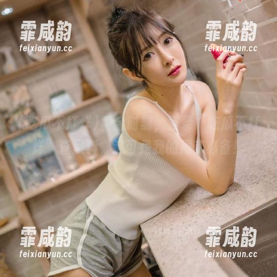 黄金时刻，登录“吃瓜不打烊”查黑料，这可是我的周末必备！