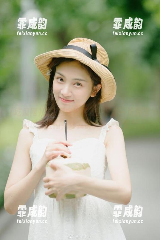 吃瓜网 吃瓜网官网在线:又是一场刺激的现场直播,让我快拿好小板凳!
