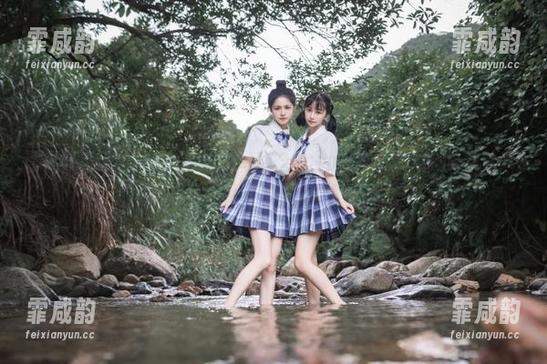 传送门里，zztt199ccm黑料不打烊的画风让我想大喊：“坐下，让我听个痛快！”