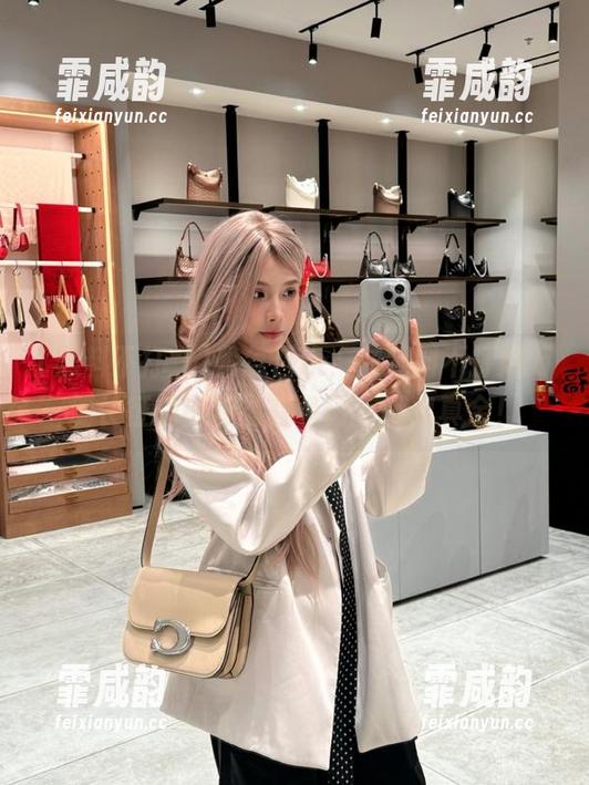 黑料不打烊 紧急召唤,在黑料不打烊万篇长征篇中观看鲤鱼门,筛出真金!