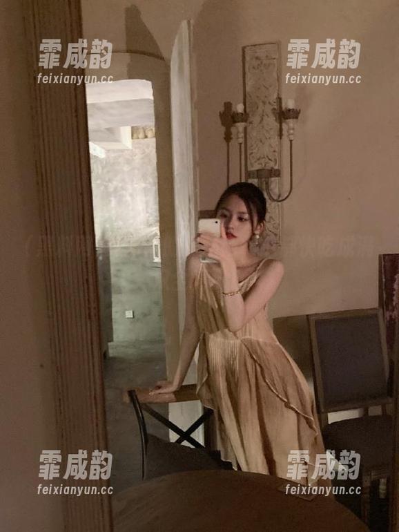 黑料网 更新后的黑料网,瓜都快吃成满汉全席了!